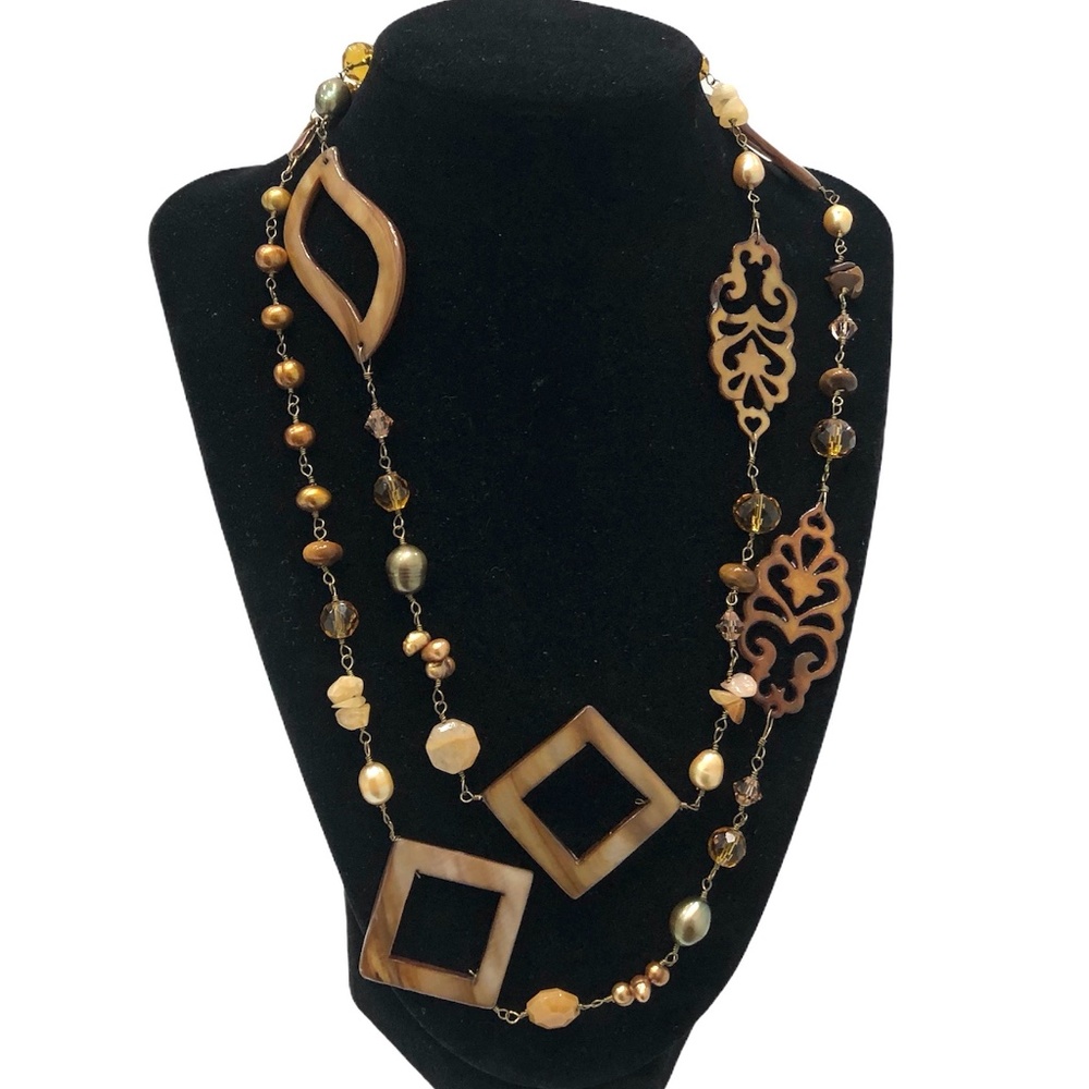 VINTAGE CRYSTAL, FAUX PEARL & STONE CHIP NECKLACE